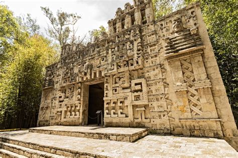 Museo Nacional De Antropolog A Antiguo Fragmento De Ciudad Maya Azteca