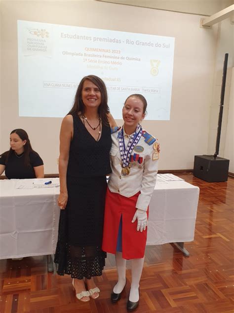 ALUNOS DO CMSM SÃO PREMIADOS NA OLIMPÍADA BRASILEIRA DE QUÍMICA E NA