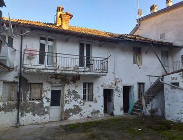 Casa Indipendente In Vendita In Zona Centro A Borgonovo Val Tidone