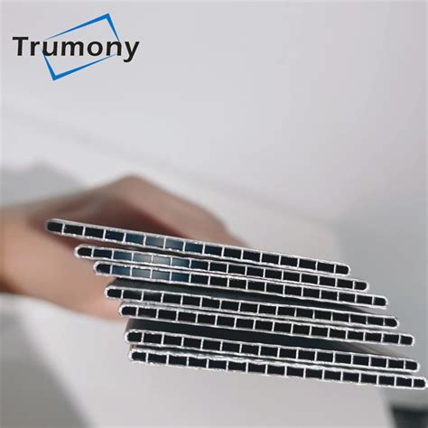 Aluminum Microchannel Cooling Tube Heat Exchanger For Electric Vehicle