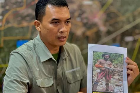 Berhasil Ditangkap Ini Sederet Aksi Teror KKB Alenus Tabuni Di Papua