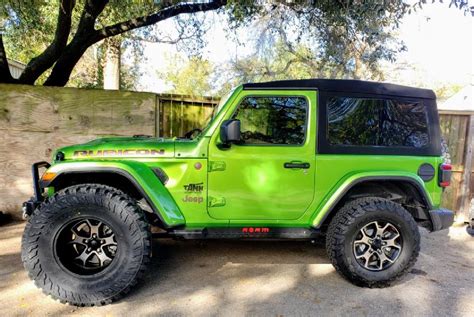 Tires arrived. Size difference to stocks. : r/Wrangler