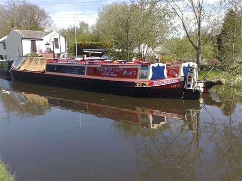 Canal side property and moorings for sale - General Boating - Canal World