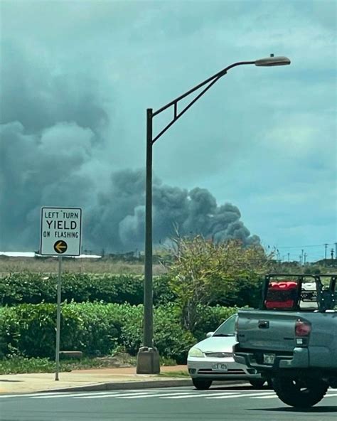 Black Smoke Fills Maui Skies Fire Contained To Property