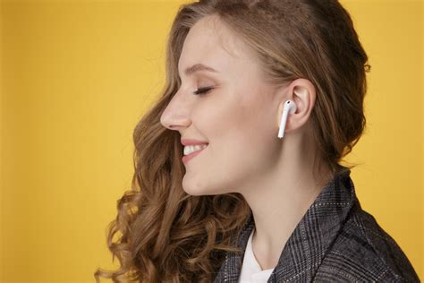 Getting An Earful Using Earbuds Headphones And Airpods At Work Hr