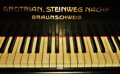 Wewerke Pianos Grotrian Steinweg