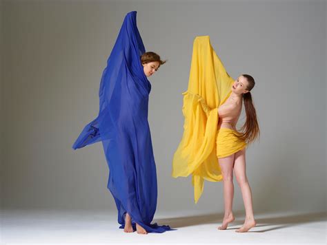 [Hegre Art] Emily Bloom - Ukrainian Revolution - V2PH