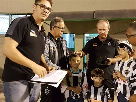 Levir Culpi critica barração de mascotes atleticanos pela FMF Do que