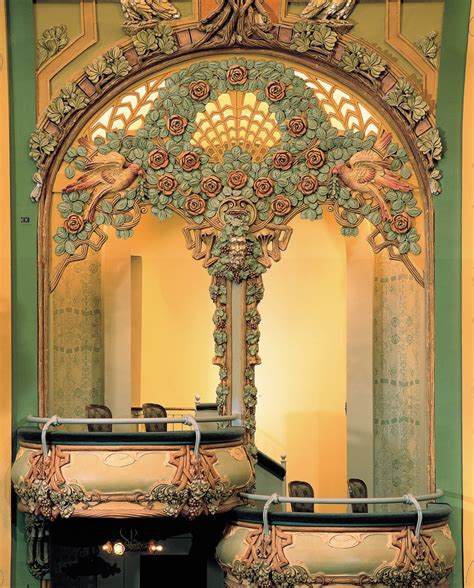 History and Visitor Guide for the New Amsterdam Theatre 13