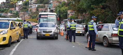 Secretaría De Movilidad Hizo Presencia Activa En La Vía Al Mar Durante