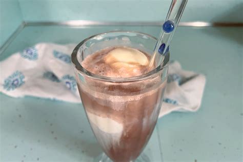 Creating a Refreshing Old-Fashioned Chocolate Soda at Home - Retro ...