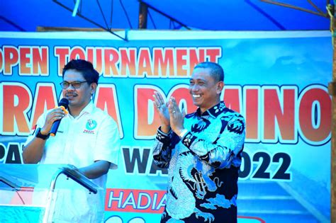 Buka Turnamen Domino Bupati Cup Amran Mahmud Harap Lahir Atlet