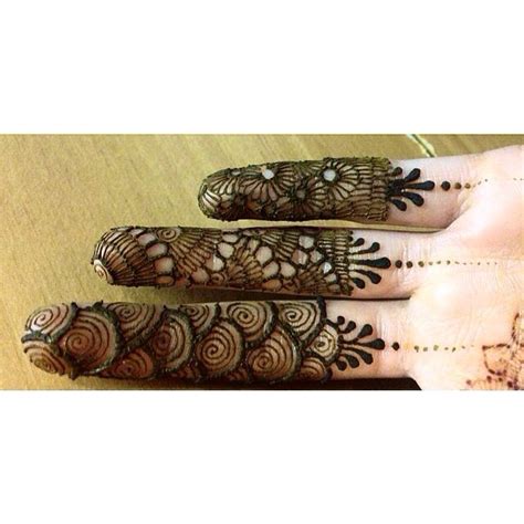 Pin Di Tabassum Islam Nimni Su Mehendi