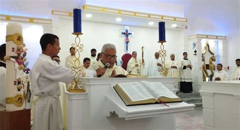 Consagrado Templo Y Altar De La Parroquia Mar A Auxiliadora De Manos De