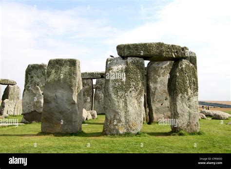 Stonehenge construction hi-res stock photography and images - Alamy