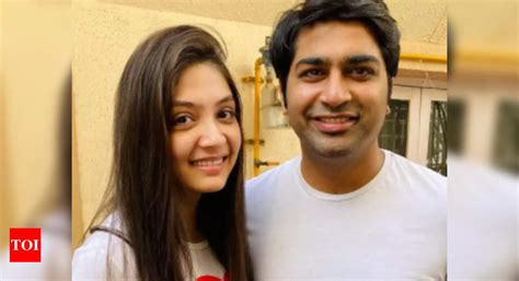 Malhar Thakar And Puja Joshi Kick Starts Shooting For Kartavya Shah S