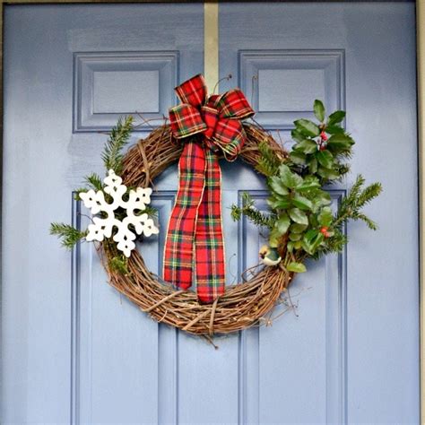 The Easiest Way To Make A Diy Grapevine Christmas Wreath