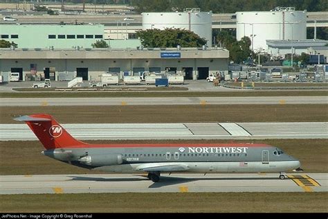 N Rw Mcdonnell Douglas Dc Northwest Airlines Greg