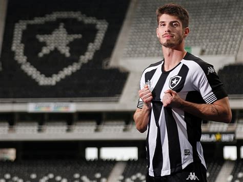 Lucas Piazon é o novo reforço do Botafogo Giroesportesnews