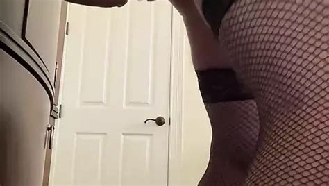 Einen Dildo Auf Tanga Im Stehen Nehmen XHamster