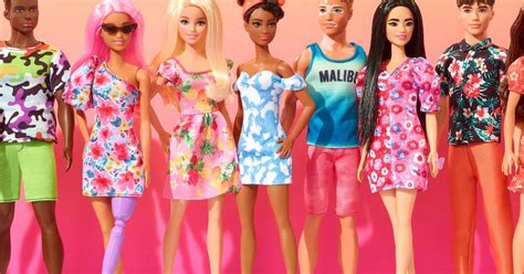 Ken con vitíligo y una Barbie con prótesis así es la nueva colección