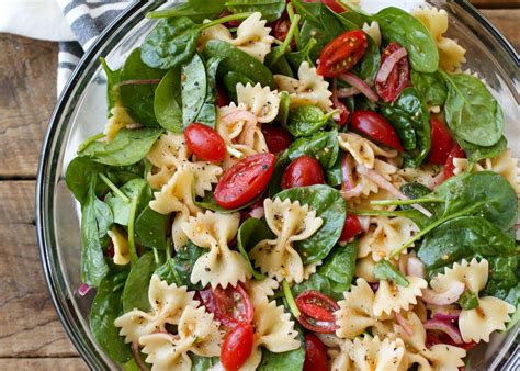 Spinach Pasta Salad - Barefeet in the Kitchen