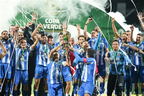 Paysandu goleia Vila Nova e conquista a quarta taça na Copa Verde