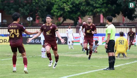 Foto Takluk Dari Psm Makassar Arema Telan Kekalahan Kelima Beruntun