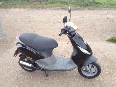 2001 Piaggio Zip 50 2 Stroke 50cc Moped Scooter 12 Months MOT