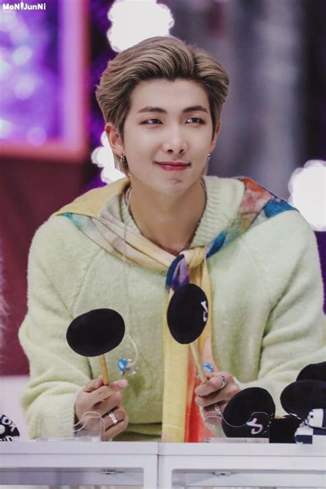 Бантанутые из Сакса 😏 Kim Namjoon Namjoon Bangtan Sonyeondan