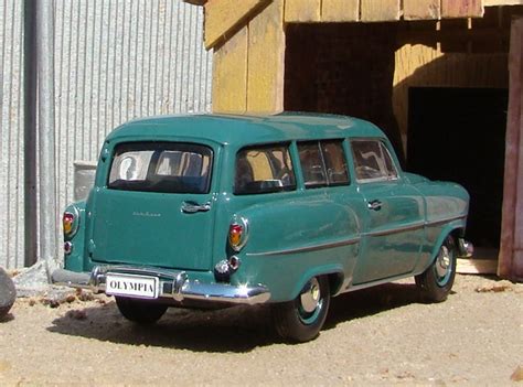 CRUISER Clásicos en escala 1 43 OPEL OLYMPIA REKORD CARAVAN 1953