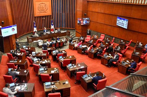 Senado aprueba resolución respalda al presidente Luis Abinader y