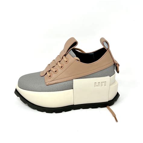 Sneakers United Nude Gris Mis Enriquetas