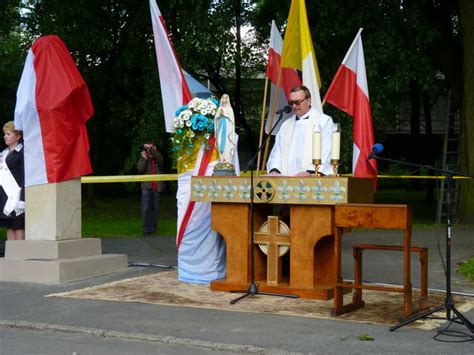 Odsłonięto pomnik ks bp Albina Małysiaka RadioMaryja pl