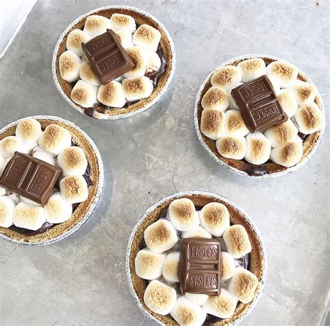 Simple Mini Smores Pies 5 Minute Desserts Kids Can Help Make