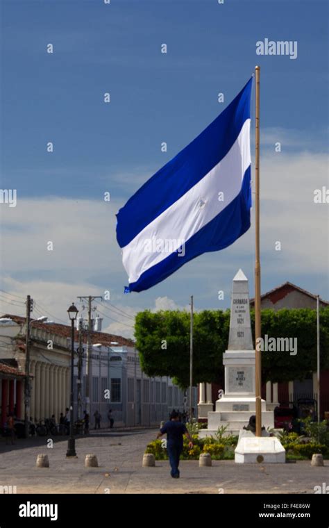 Bandera de nicaragua fotografías e imágenes de alta resolución - Alamy