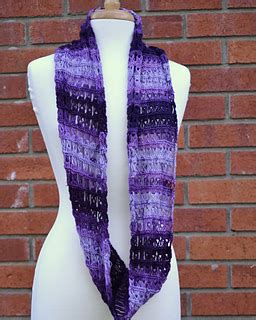 Ravelry: Lace Infinity Scarf pattern by Yolanda Munoz