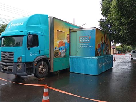 Energisa leva serviços e sorteio de geladeiras para Aparecida do