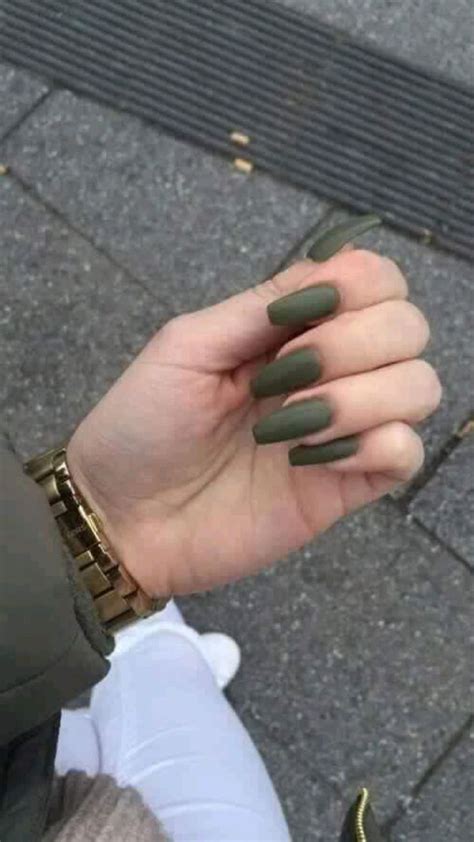It S Colour Matching Acrylic Nails Nude Stylish Nails Pretty Nails