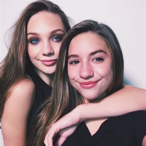 Maddie And Mackenzie Mackenzie Ziegler Maddie Ziegler Mack Z