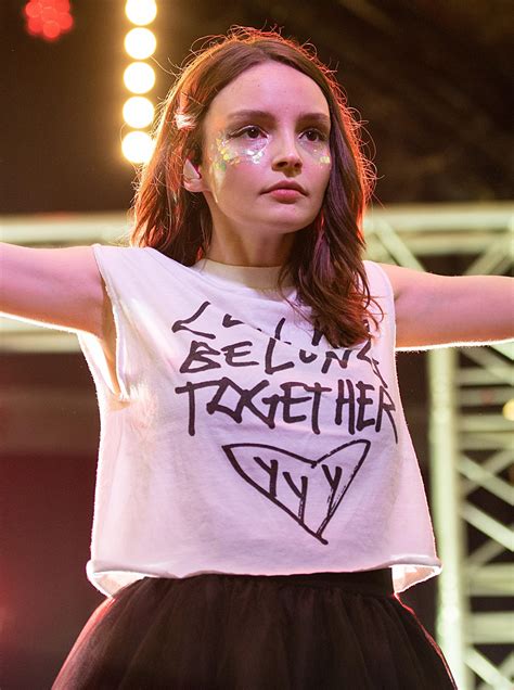 Adorable Lauren Mayberry Rlaurenmayberry