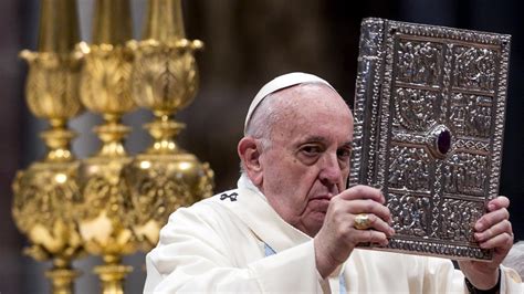 El Papa Francisco dió hoy la misa de Miércoles de Ceniza dando apertura