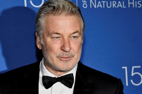 Alec Baldwin To Be Charged With Manslaughter In Set Shooting Twin Cities