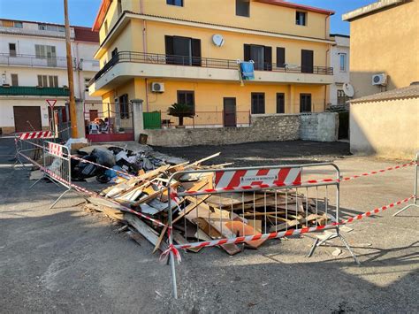 Baracche Abusive Abbattute A Botricello Il Sindaco Esempi Concreti