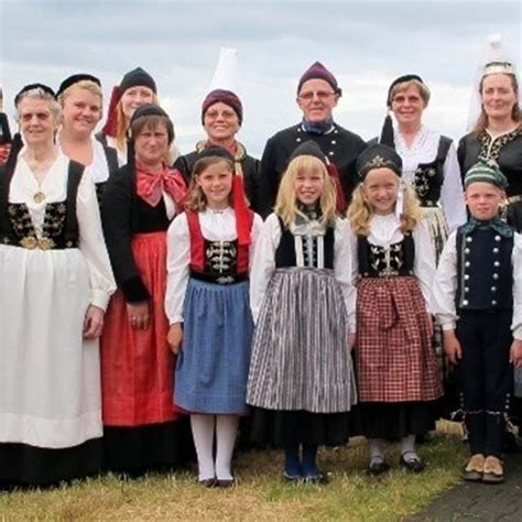 Icelandic traditonal clothing is an important part of Icelandic culture ...