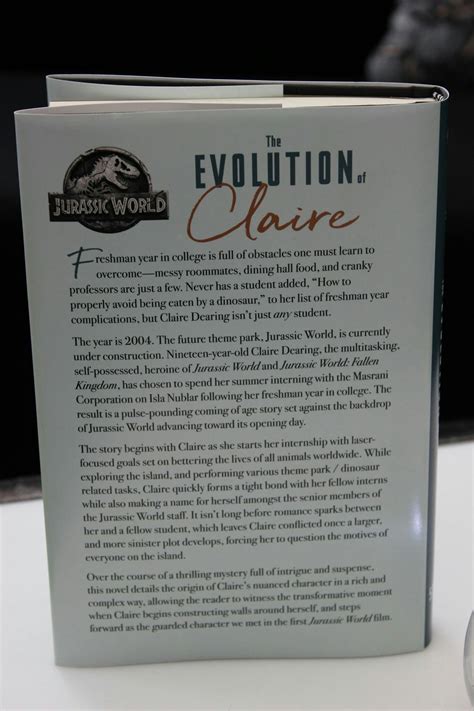 Jurassic World - The Evolution of Claire Jurassic World Claire ...