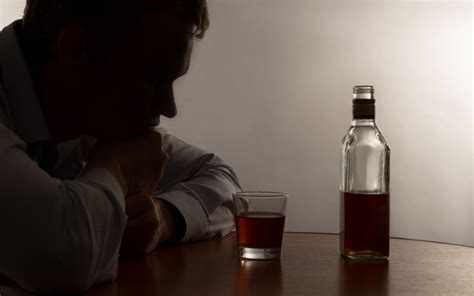 framework identifies people  alcohol  disorder