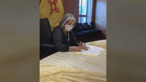 New Mexico Governor Signs New House Map