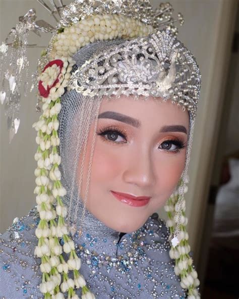 Baju Pengantin Adat Jawa Tengah Berjilbab 5 Inspirasi Baju Pengantin