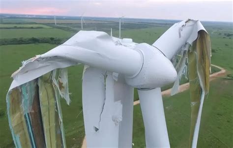 Ma France Fabien Bouglé Le Titanic éolien coule sous nos yeux